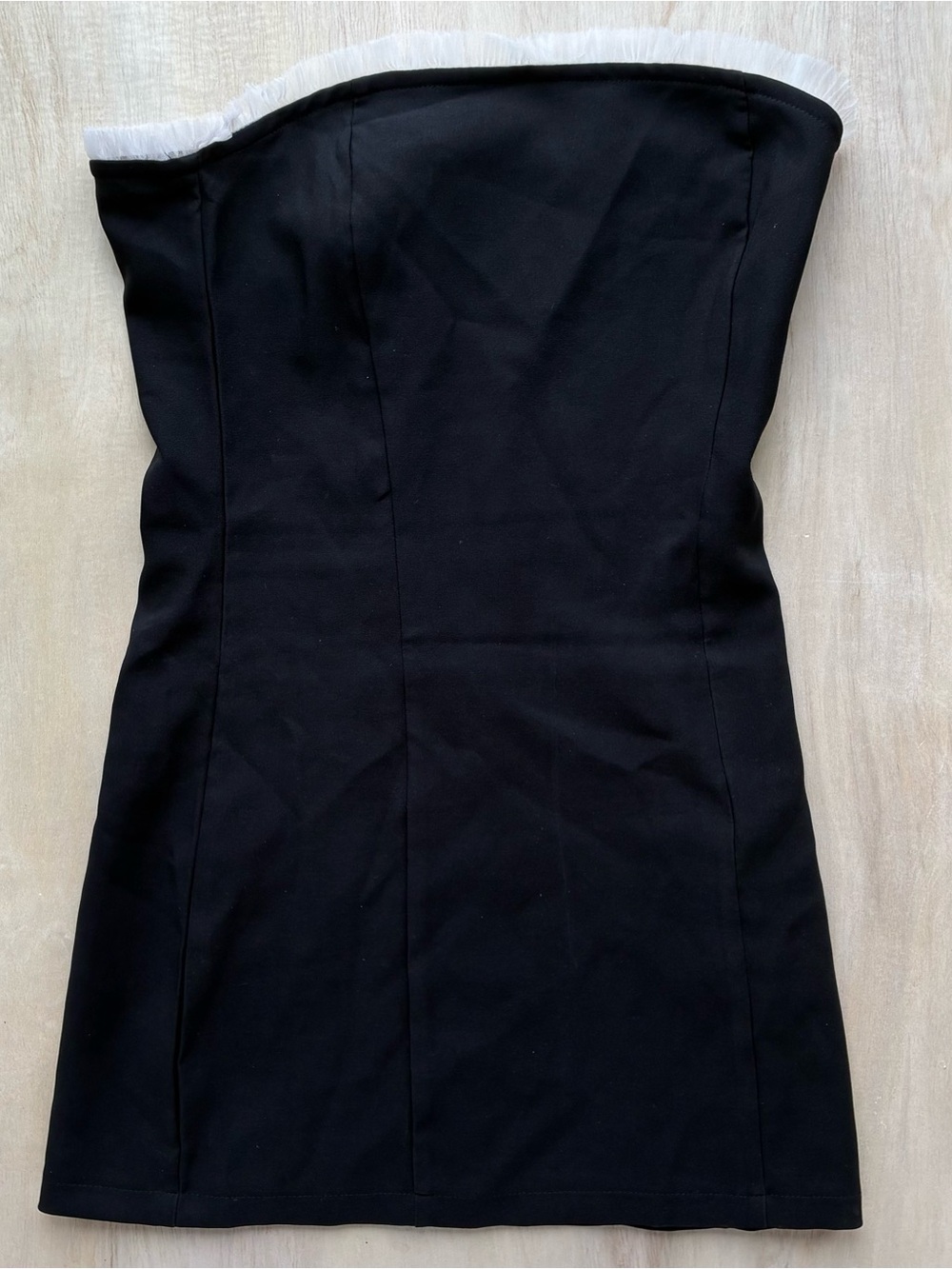Edikted Strapless Bodycon Mini Dress Black Lace Trim Size S Fitted
Y2K Party